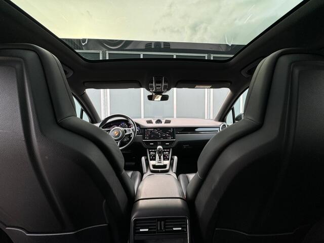 Porsche CAYENNE 3.0 E-Hybrid | Luchtvering | Pano | Trekhaak | 5 Alarm