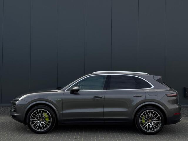 Porsche CAYENNE 3.0 E-Hybrid M22 SPORTCHRONO 360 CAMERA LEDER LED