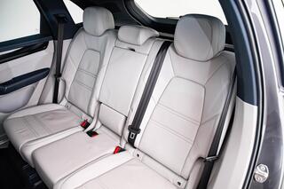 porsche-cayenne-3.0-e-hybrid-trekha