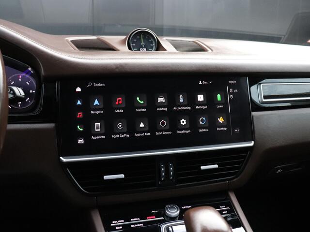 Porsche CAYENNE 3.0 E-Hybrid | SPORT-CHRONO | LUCHT-VERING LEDER | PANO-DAK | BOSE | TREKHAAK | ENTERTAINMENT | HEAD-UP | CAMERA | ACHTERAS BEST | CARBON