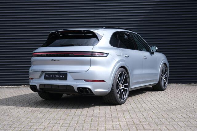 Porsche CAYENNE 3.0 E-Hybrid Nieuw Model | Achterasbesturing | Sportchrono + Sport Design | Elec Trekhaak |