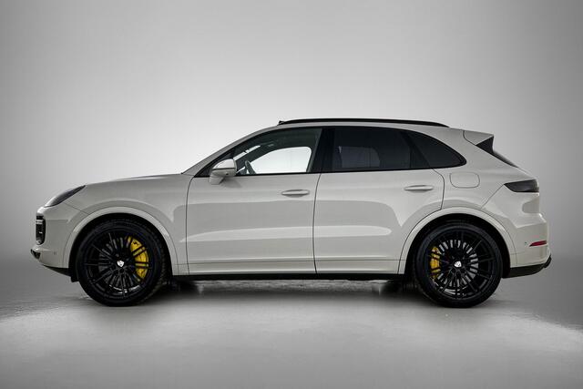 Porsche CAYENNE 4.0 Turbo S E-Hybrid Pano, Keramisch, Sport Chrono, Achterasbesturing, Burmester, HUD