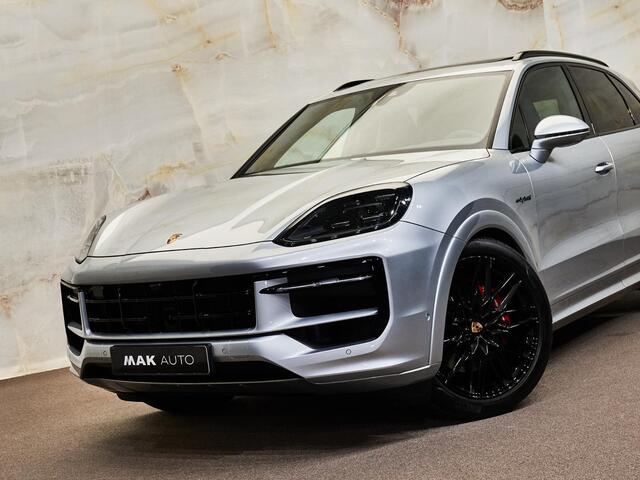 Porsche CAYENNE 3.0 E-Hybrid, SportDesign, Bose, tr.haak, 22", pano, luchtv., memory, ACC, privacy
