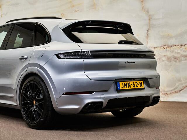 Porsche CAYENNE 3.0 E-Hybrid, SportDesign, Bose, tr.haak, 22", pano, luchtv., memory, ACC, privacy
