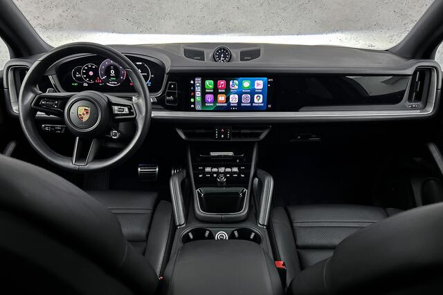 Porsche CAYENNE 3.0 S E-Hybrid Black Edition | Panoramadak | Luchtvering | Trekhaak | Lederen bekleding
