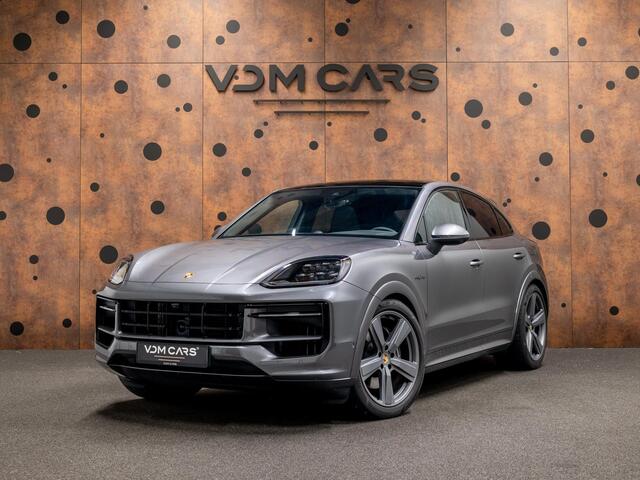 Porsche CAYENNE Coupé 3.0 E-Hybrid | SportDesign | 18-weg | ACC | Matrix | Luchtvering | 360° |