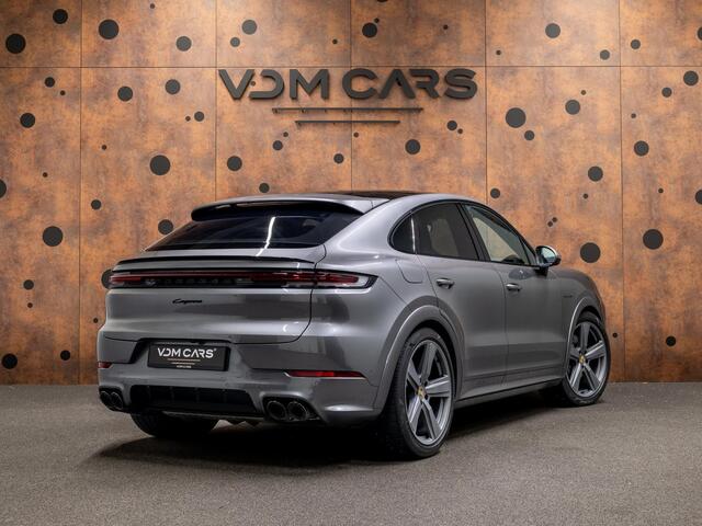 Porsche CAYENNE Coupé 3.0 E-Hybrid | SportDesign | 18-weg | ACC | Matrix | Luchtvering | 360° |