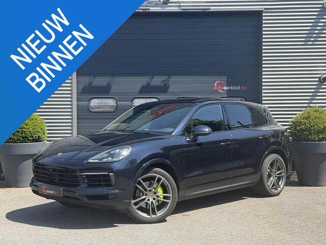 Porsche CAYENNE 3.0 E-Hybrid Sport Chrono | Panoramadak | 360* Camera | Stoelventilatie/Verwarming | 21 Inch Lichtmetalen Velgen |