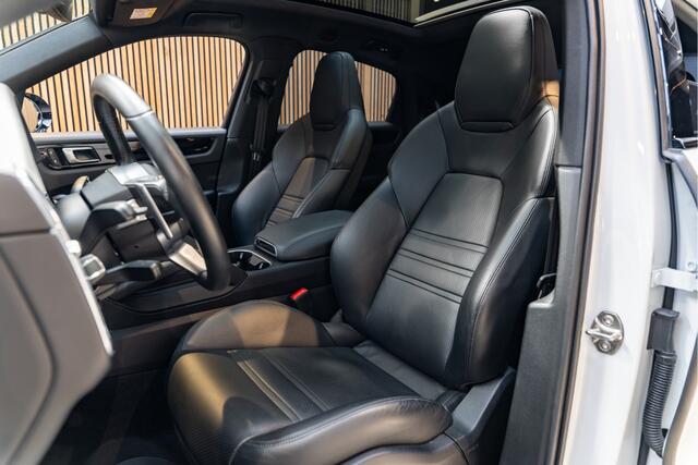 Porsche CAYENNE Coupé Sport Design Hybrid 3.0 E-Hybrid Platinum Edition
