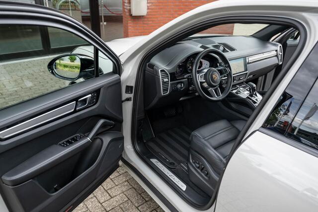 Porsche CAYENNE 3.0 E-Hybrid Platinum Edition 4-Wielsturing VOLL