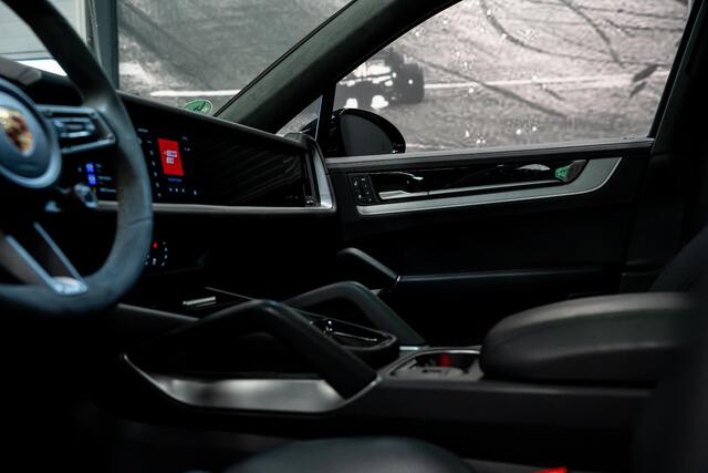 Porsche CAYENNE Coupé 3.0 E-Hybrid *Sport-Design / BOSE / Stoelventilatie / Rear Seat Entertainment / Panorama / Sport-uitlaat / Vierwielbesturing*