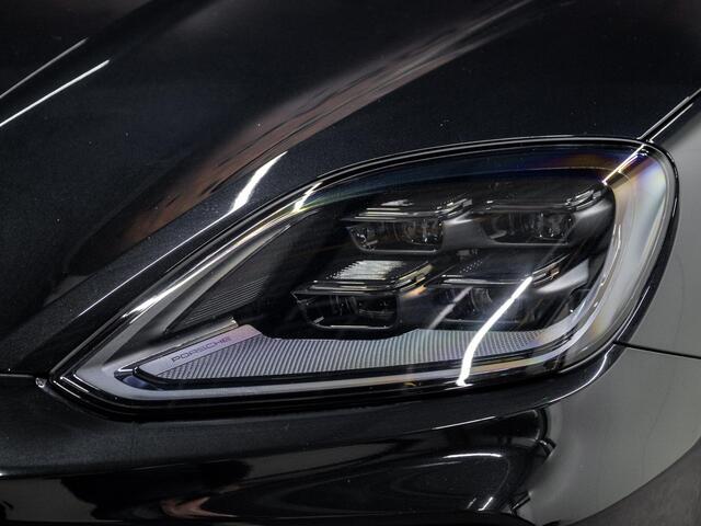 Porsche CAYENNE 3.0 E-Hybrid Black Edition | SportDesign | Trekhaak | Achterasbest. | Sportuitlaat | HUD | Bijrijdersdisplay |