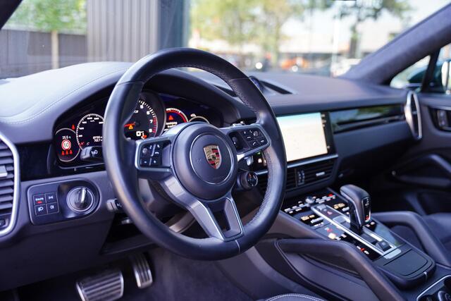 Porsche CAYENNE Coupé 4.0 GTS P.T.S. Goodwood Green TechArt