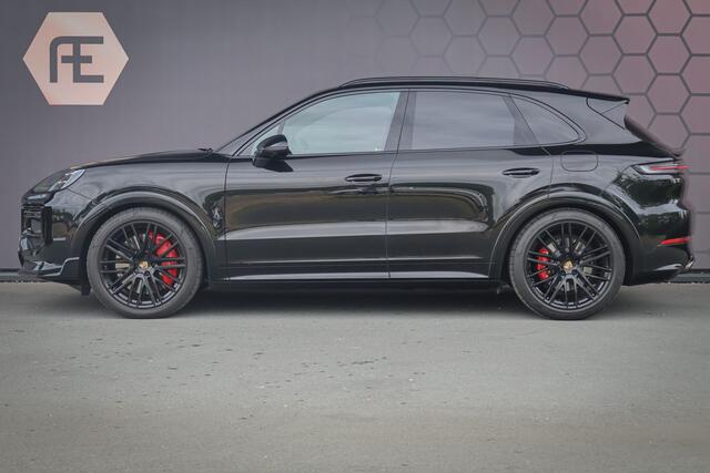 Porsche CAYENNE 4.0 Turbo E-Hybrid | TECHART | ADAPTIVE CRUISE | STOELVERKOELING & VERWARMING | TREKHAAK | PASSENGER DISPLAY | HEAD UP | BURMESTER | ACHTERASBESTURING |