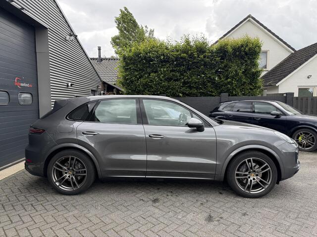 Porsche CAYENNE 3.0 E-Hybrid Sport Chrono | 360* Camera | Luchtvering | Bose | Stoelventilatie/Verwarming | Elektrische Achterklep |