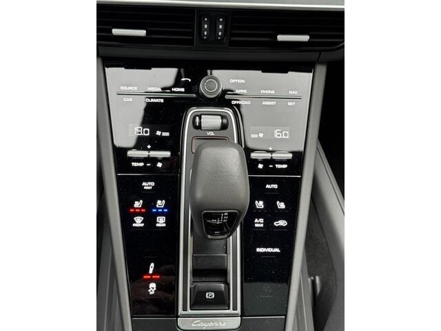 Porsche CAYENNE 3.0 E-Hybrid Platinum Edition Panoramadak, Night-Vision, Stoelventilatie, Bose geluidsinstallatie, Softclose, enz