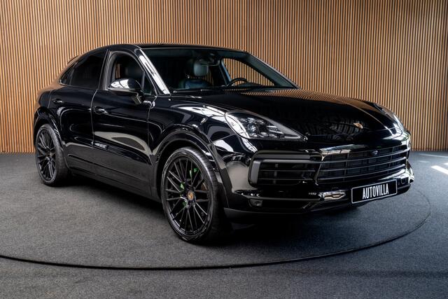 Porsche CAYENNE Coupé 3.0 Pano Sport-chrono 360° Luchtvering Leer Navi ACC 22'' LM velgen Memory seats Bose Stuurverwarming Elektr. bedienbare achterklep PDC LM velgen Stuurverwarming Stoelverwarming Zwarte binnenhemel Climate CarPlay