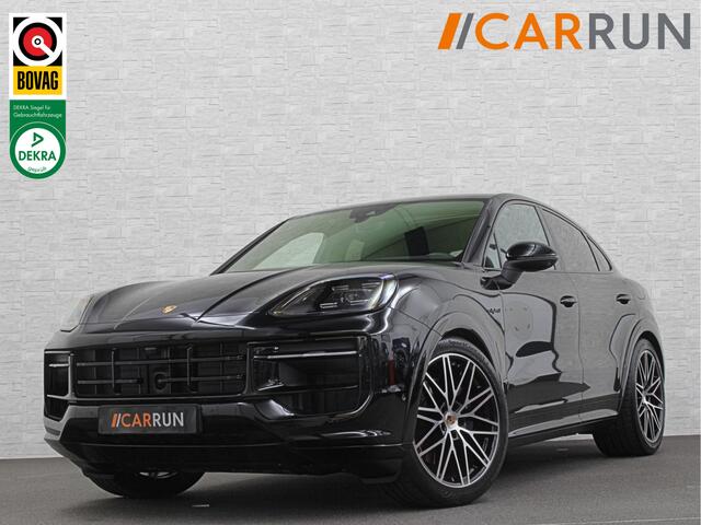 Porsche CAYENNE Coupé 3.0 E-Hybrid | Passenger Display | 360 Camera | Sport-Design | ACC | Sport-Chrono | Soft-Close | BOSE | Panorama | Trekhaak | 4-Zone Clima | Matrix-LED | Keyless-Entry | Sfeerverlichting | Luchtvering | 22 Inch | Leder Dashboard | Dodehoek | Memory