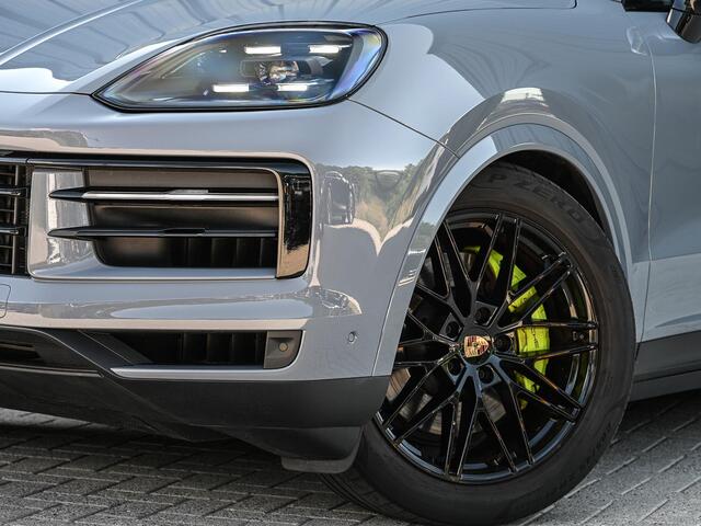 Porsche CAYENNE 3.0 E-Hybrid | Panoramadak | Achterasbesturing | 18 Wegs Memory Seats | 360 Camera | Soft Close | Ambiente Verlichting | Stuurverwarming |