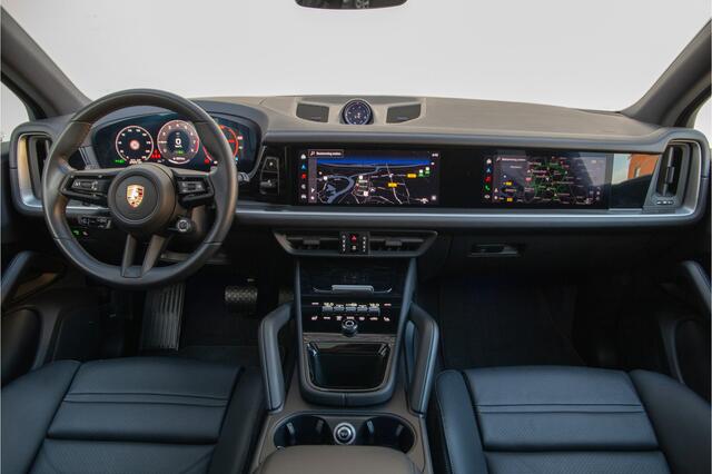 Porsche CAYENNE 3.0 E-Hybrid Sport-Design, Lederpakket, Passenger Display, Pano, Bose, Adapt. Cruise, Luchtvering