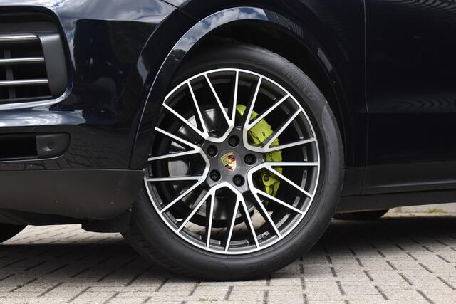 Porsche CAYENNE 3.0 E-Hybrid 462pk Sport Chrono | Pano | Trekhaak | 360 Camera | Bose | Stuurverwarming | Luchtvering | Orig. NL |