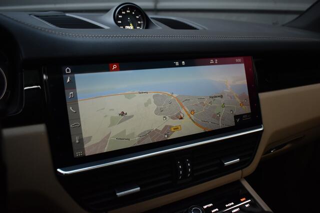Porsche CAYENNE 3.0 E-Hybrid 462pk Sport Chrono | Pano | Trekhaak | 360 Camera | Bose | Stuurverwarming | Luchtvering | Orig. NL |