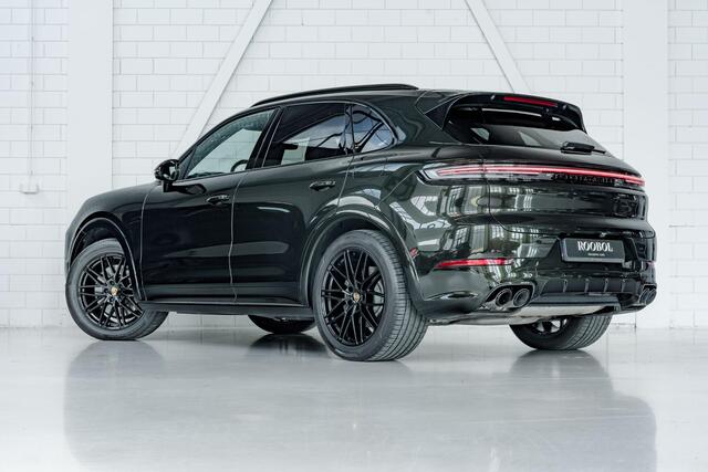 Porsche CAYENNE E-Hybrid l PTS Olivegreen l Sport Design l Bose l Pano l