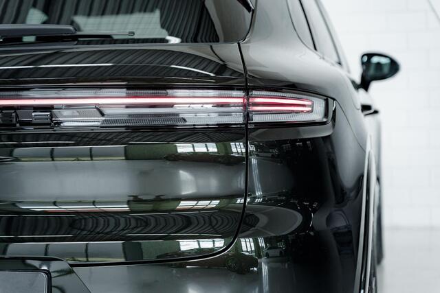 Porsche CAYENNE E-Hybrid l PTS Olivegreen l Sport Design l Bose l Pano l