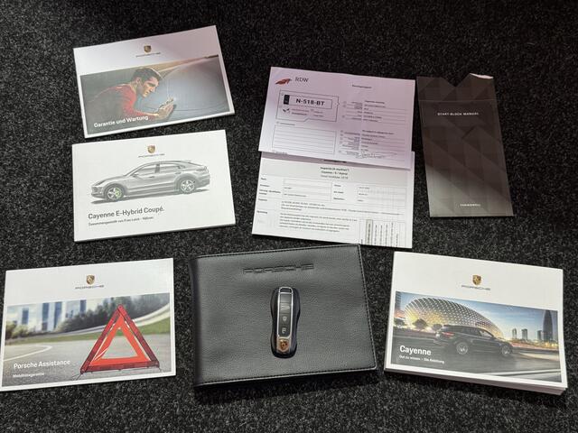 Porsche CAYENNE Coupé 3.0 E-Hybrid | Sport Chrono | Pano | ACC