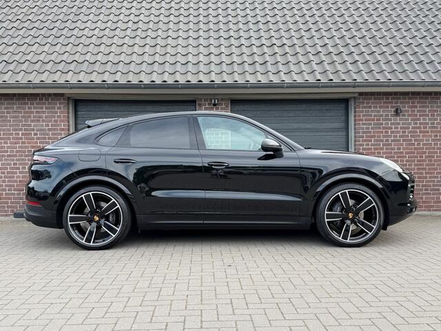 Porsche CAYENNE E-HYBRID PLATINUM EDITION LUCHTVERING 22 INCH 3D-VIEW
