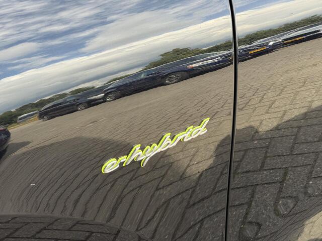 Porsche CAYENNE 3.0 E-Hybrid Sport Chrono | Panoramadak | Camera | Bose | Elektrische Trekhaak | Elektrische Achterklep |