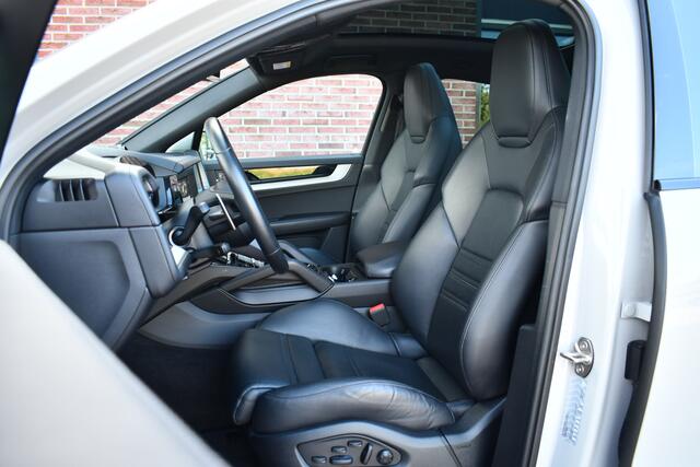 Porsche CAYENNE Coupé 3.0 S E-Hybrid Pano Trekh ACC HUD 360 Chrono 22inch