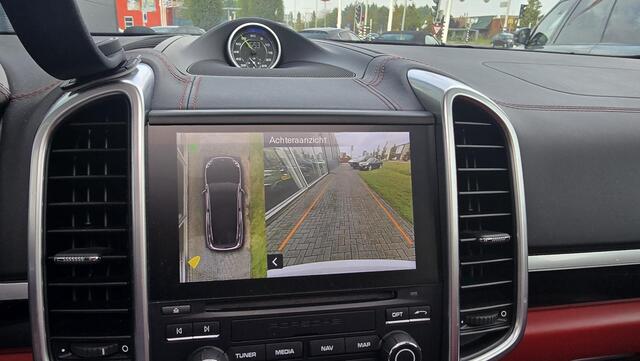 Porsche CAYENNE 3.0 S E-Hybrid Platinum Edition |NAP|1e eigenaar|SportChrono|Pano|Memory