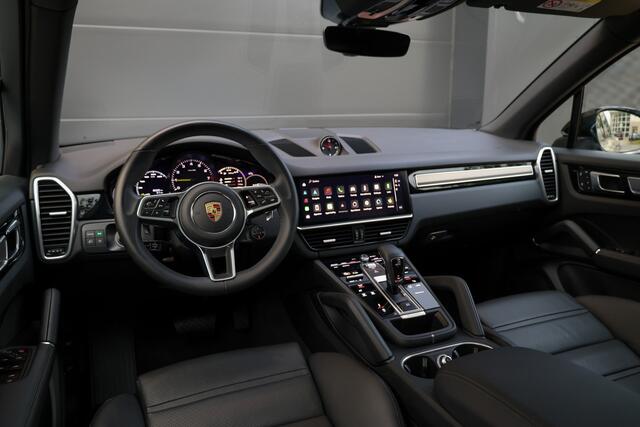 Porsche CAYENNE 3.0 E-Hybrid Platinum Edition | NAP! | PANO | 360 | BOSE | LUCHTVERING | SOFT CLOSE | MEMORY | 22 INCH |