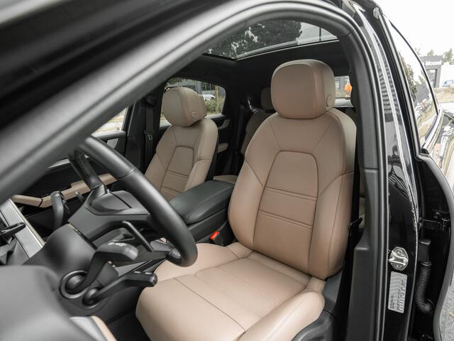 Porsche CAYENNE Coupé 3.0 E-Hybrid | SportDesign | Luchtvering | Sportuitlaat | BOSE |