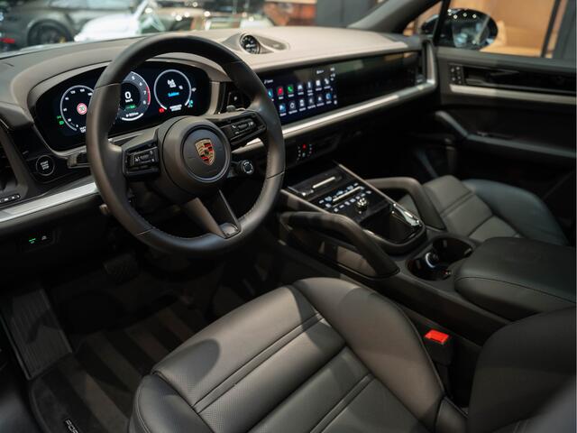 Porsche CAYENNE E-Hybrid Sportdesign Sportuitlaat BOSE 3.0 E-Hybrid