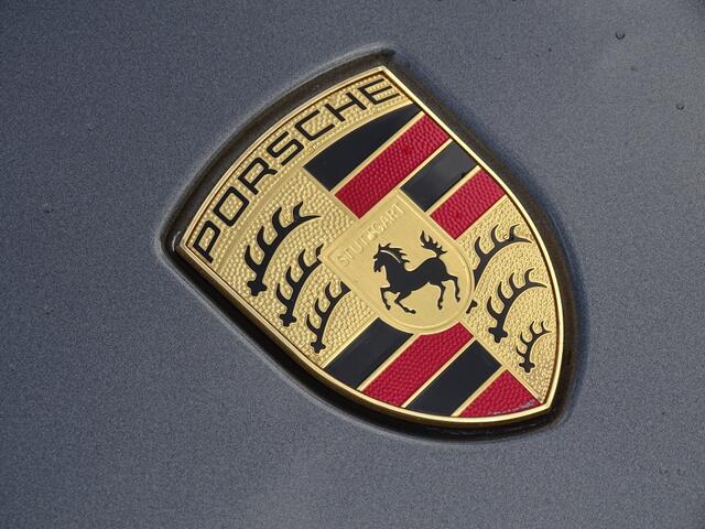 Porsche CAYENNE 3.0 E-Hybrid 462PK / sportDesign / softclose / Bose / BTW / 360°