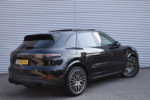 Porsche CAYENNE 3.0 E-HYBRID / NL AUTO / P.DAK / ADAP. CRUISE