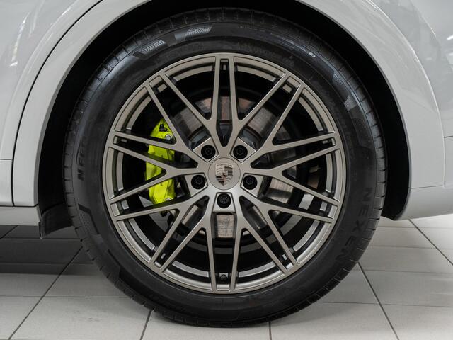 Porsche CAYENNE Turbo E-Hybrid