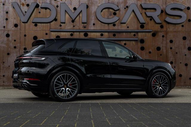 Porsche CAYENNE 3.0 E-Hybrid | PASM | Soft-Close | Panorama | Chrono | 18-Weg | 360 | HUD | BOSE |