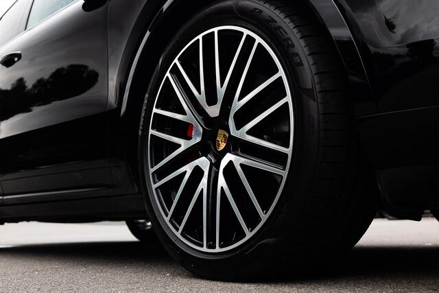 Porsche CAYENNE 3.0 E-Hybrid | PASM | Soft-Close | Panorama | Chrono | 18-Weg | 360 | HUD | BOSE |