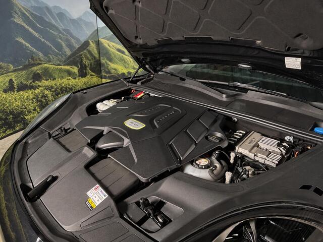 Porsche CAYENNE Coupé 3.0 E-Hybrid luchtvering l trekhaak l Pano l