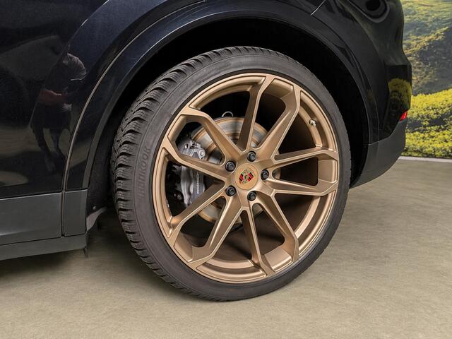 Porsche CAYENNE Coupé 3.0 E-Hybrid luchtvering l trekhaak l Pano l