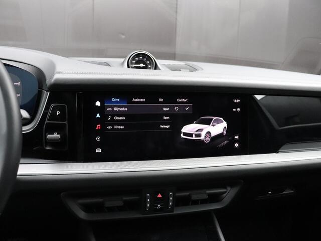 Porsche CAYENNE 3.0 E-Hybrid | LEDER | LUCHTVERING | PANO-DAK | MASSAGE | BOSE | STOELVERK. | SPORTCHRONO | 360° CAMERA | ADAPT. CRUISE | NAVI | DESIGN PAKKET |