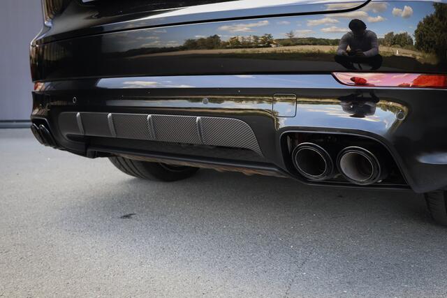 Porsche CAYENNE 3.0 E-Hybrid Platinum Edition BTW AUTO | TECHART VOORSPOILER | CARBON | BURMESTER | STOELVERKOELING & VERWARMING | HEAD UP | PLATINUM EDITION | BTW AUTO | TECHART VOORSPOILER | CARBON | BURMESTER | STOELVERKOELING & VERWARMING | HEAD UP | PLATINUM EDITION |