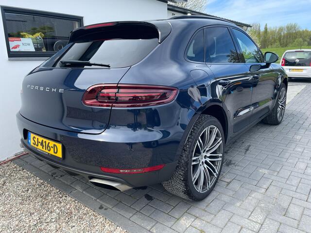 Porsche MACAN 2.0 252 pk /1e-Eigenaar/ BTW-Auto/ Dealer.Ond/ Pano-Dak/ Luchtvering/ Adap.Cruise/ Keyless/ 21'' LMV