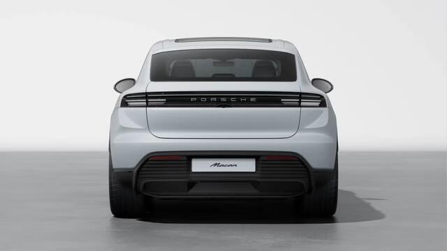 Porsche MACAN 4