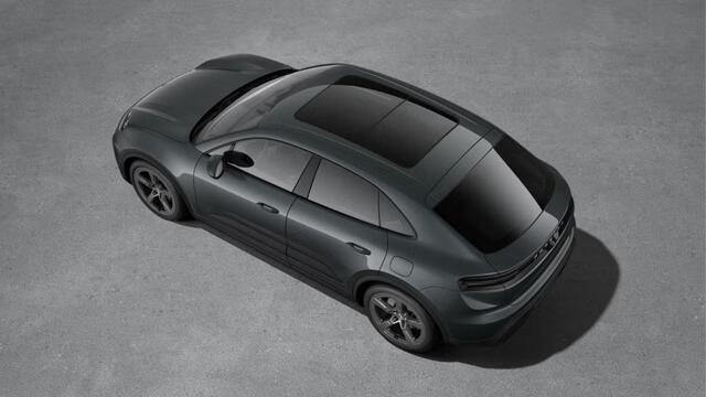 Porsche MACAN 4