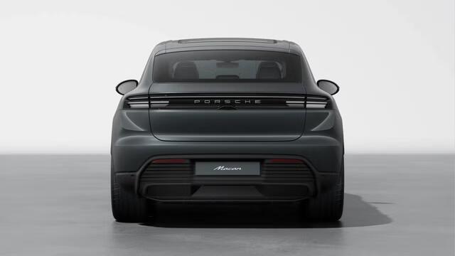 Porsche MACAN 4