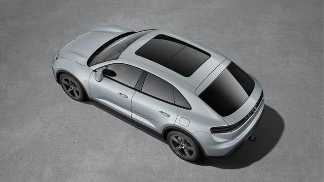 Porsche MACAN 4